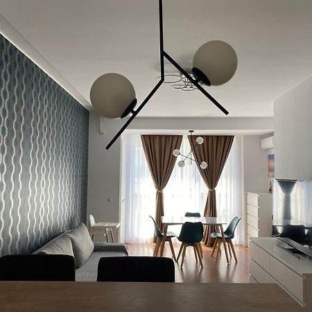 Andreve Apartment By Onix Blue Mamaia Nord, Baby Friendly, Private Parking Navodari Ngoại thất bức ảnh