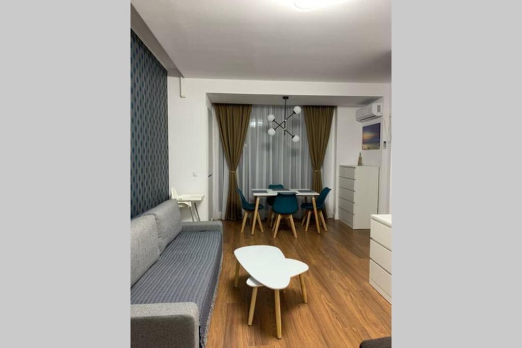 Andreve Apartment By Onix Blue Mamaia Nord, Baby Friendly, Private Parking Navodari Ngoại thất bức ảnh